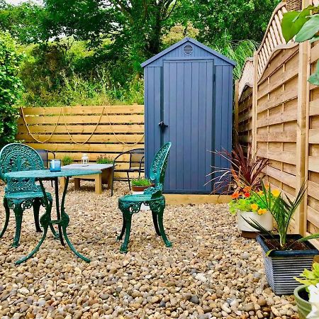 Knocker Cottage Is A 3 Bedroom Made Up Of 1 Double Bedroom And 2 Small Double Bedrooms In Small Village 10 Min To Beaches Camborne Exteriör bild