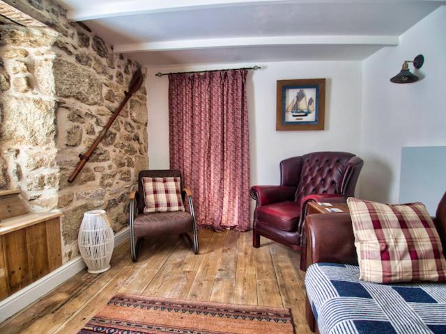 Knocker Cottage Is A 3 Bedroom Made Up Of 1 Double Bedroom And 2 Small Double Bedrooms In Small Village 10 Min To Beaches Camborne Exteriör bild