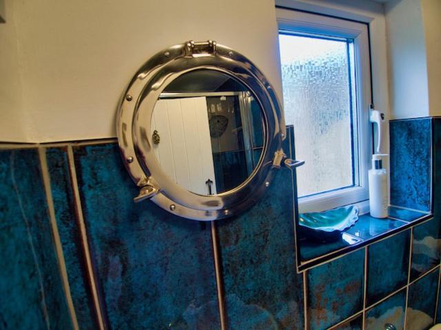 Knocker Cottage Is A 3 Bedroom Made Up Of 1 Double Bedroom And 2 Small Double Bedrooms In Small Village 10 Min To Beaches Camborne Exteriör bild