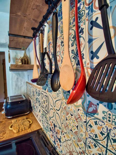 Knocker Cottage Is A 3 Bedroom Made Up Of 1 Double Bedroom And 2 Small Double Bedrooms In Small Village 10 Min To Beaches Camborne Exteriör bild