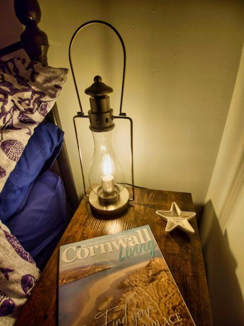 Knocker Cottage Is A 3 Bedroom Made Up Of 1 Double Bedroom And 2 Small Double Bedrooms In Small Village 10 Min To Beaches Camborne Exteriör bild