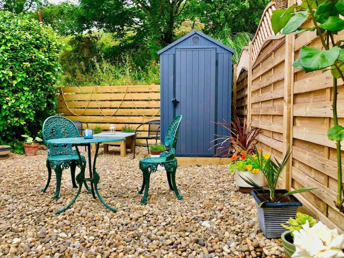 Knocker Cottage Is A 3 Bedroom Made Up Of 1 Double Bedroom And 2 Small Double Bedrooms In Small Village 10 Min To Beaches Camborne Exteriör bild