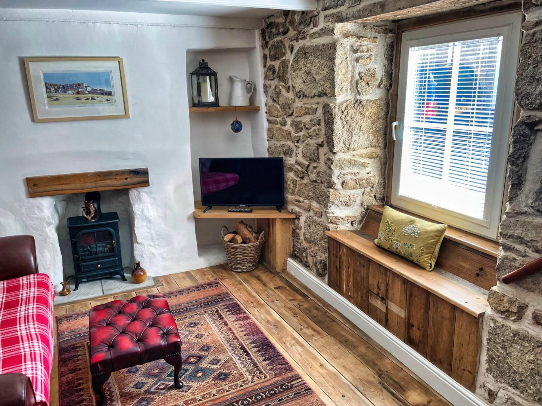 Knocker Cottage Is A 3 Bedroom Made Up Of 1 Double Bedroom And 2 Small Double Bedrooms In Small Village 10 Min To Beaches Camborne Exteriör bild